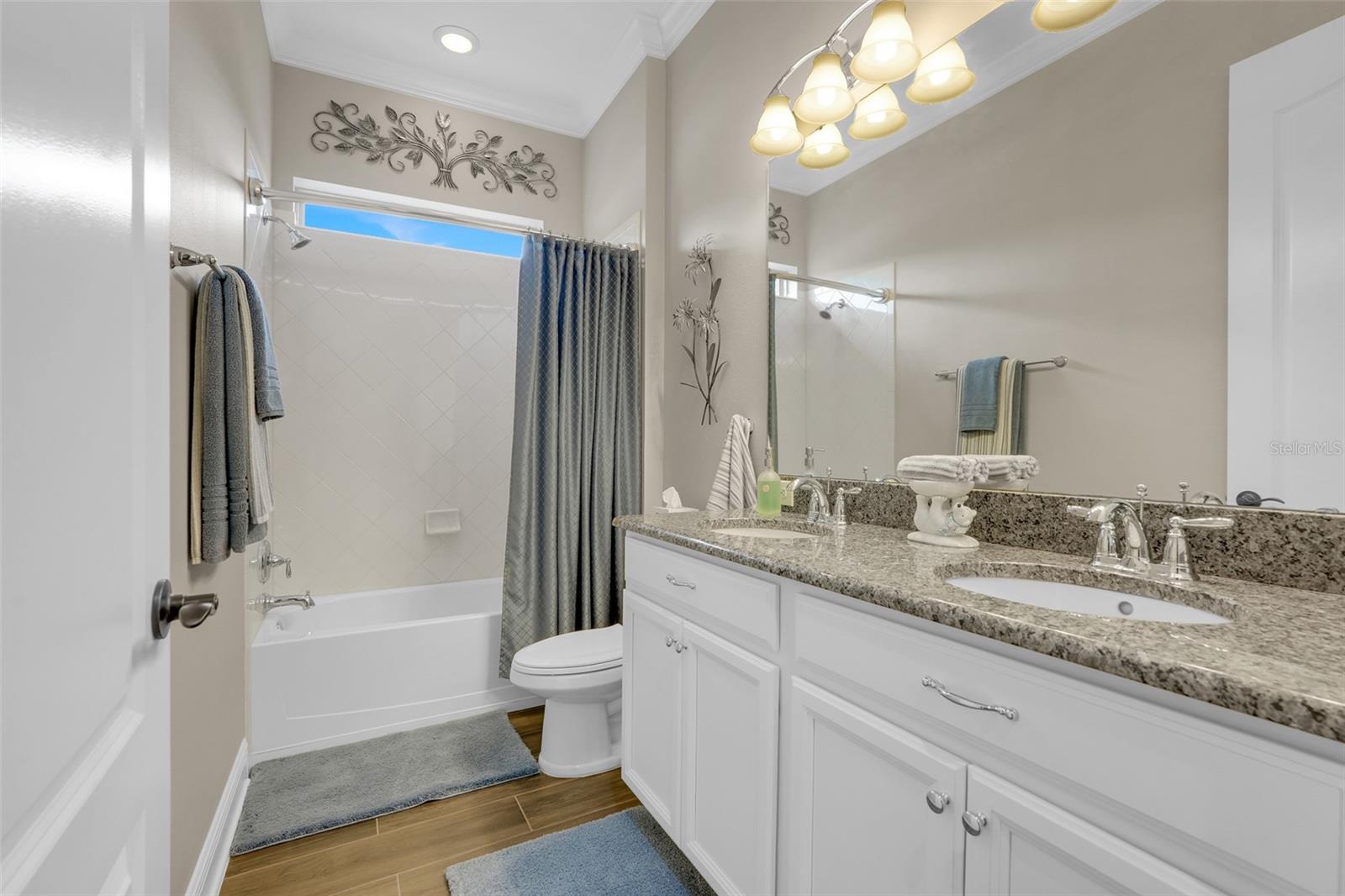 Image 32 of 42 For 4205 Bugle Street