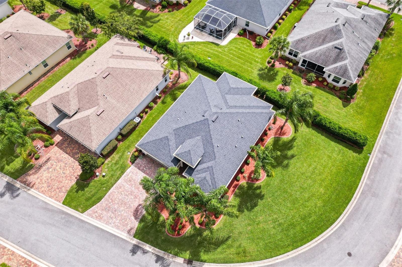 Image 32 of 41 For 10404 Silver Maple Avenue