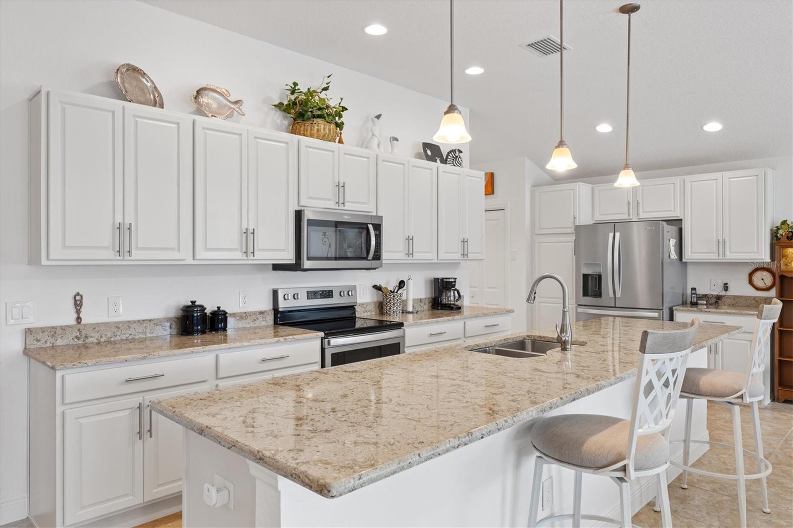 Image 9 of 41 For 10404 Silver Maple Avenue