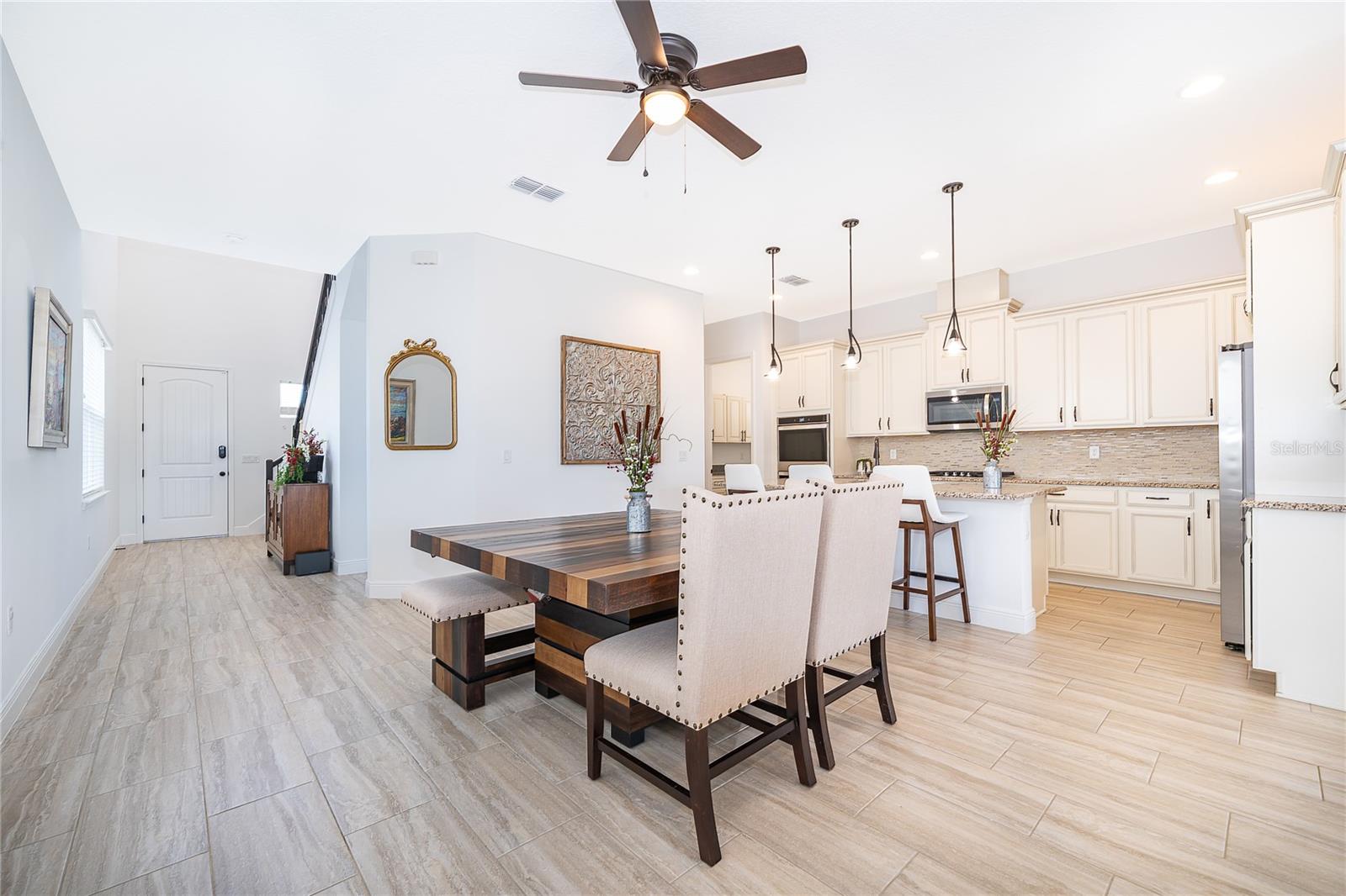 Image 10 of 40 For 15727 Vetta Drive