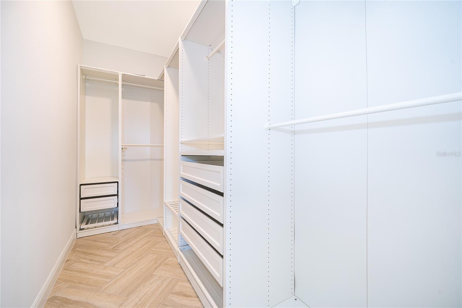 Image 20 of 40 For 15727 Vetta Drive