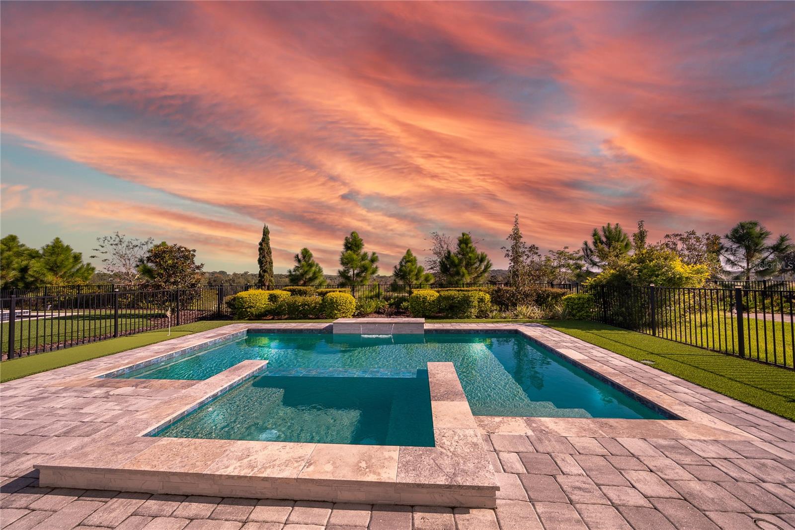 Image 35 of 40 For 15727 Vetta Drive