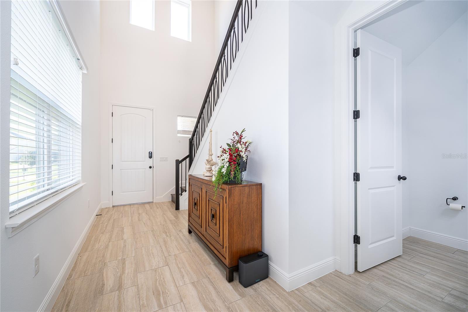 Image 4 of 40 For 15727 Vetta Drive