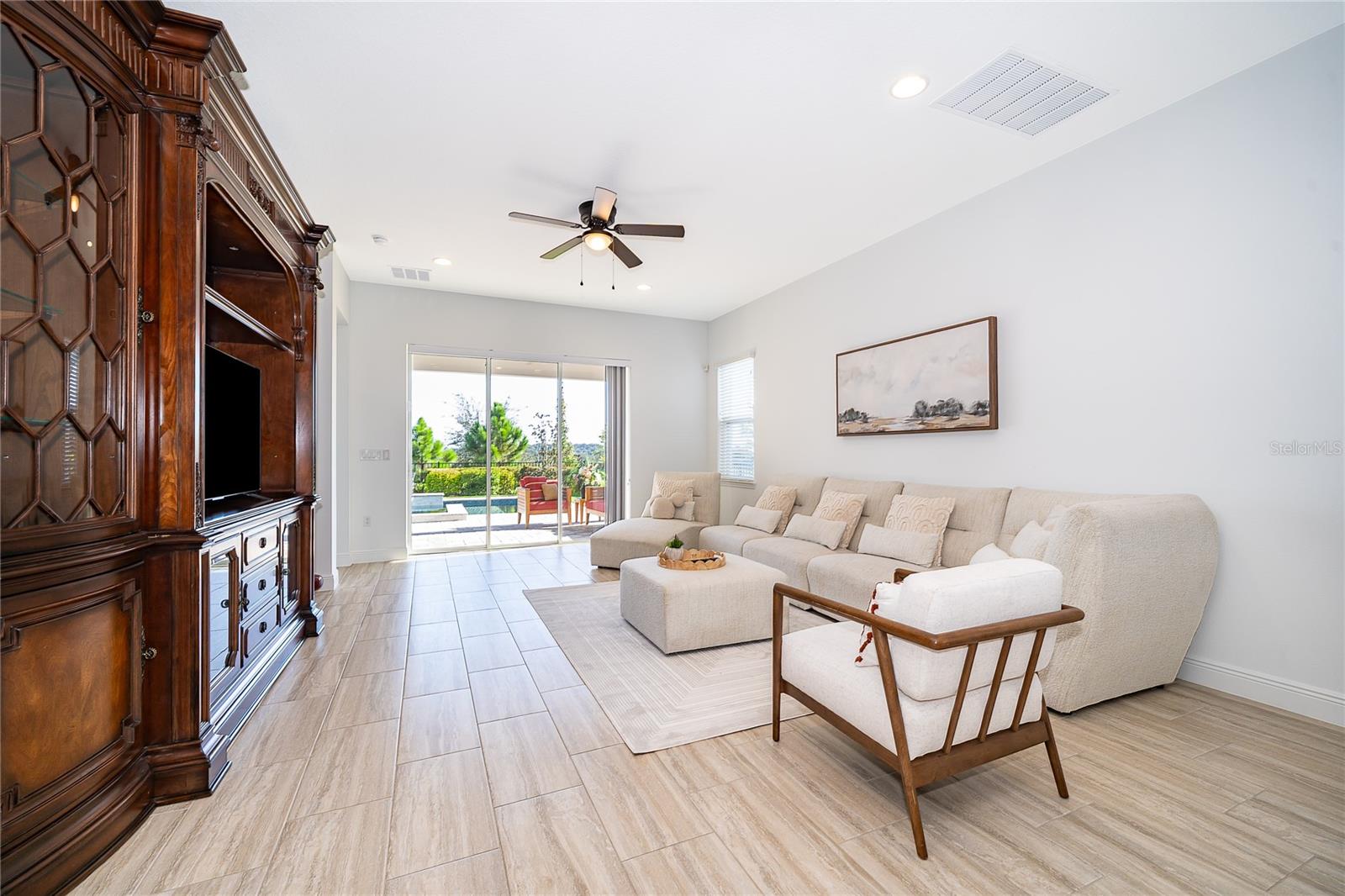 Image 8 of 40 For 15727 Vetta Drive