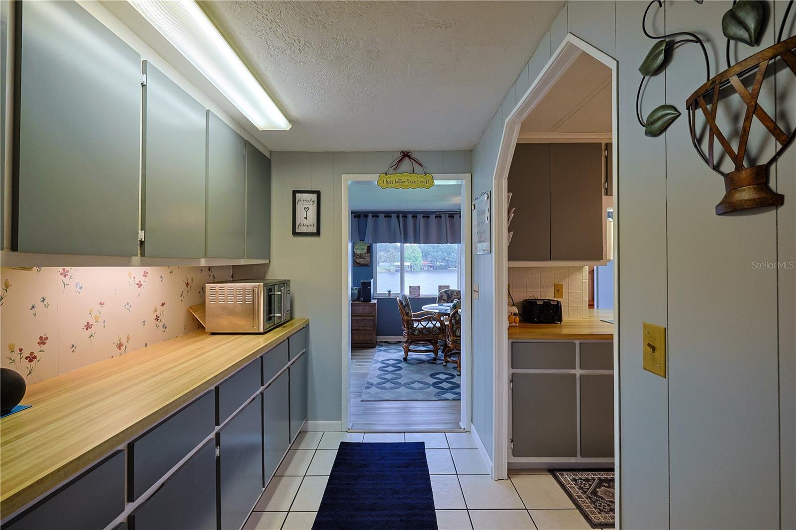 Image 13 of 49 For 10262 Pike Drive