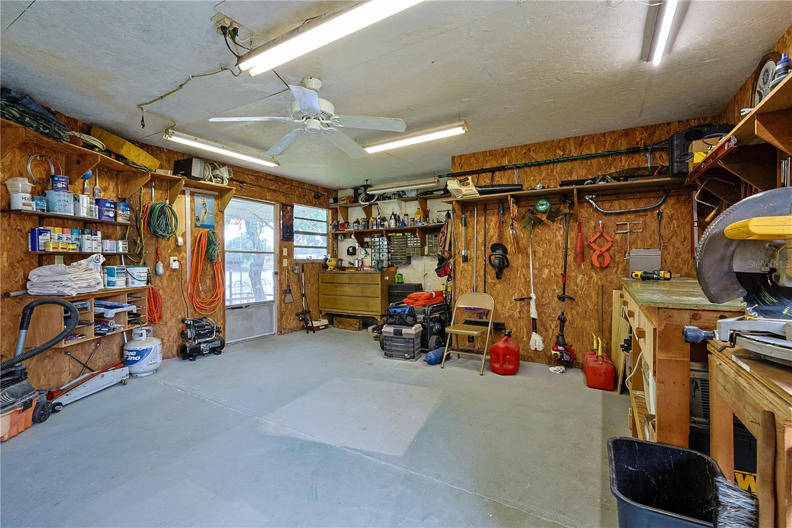 Image 34 of 49 For 10262 Pike Drive