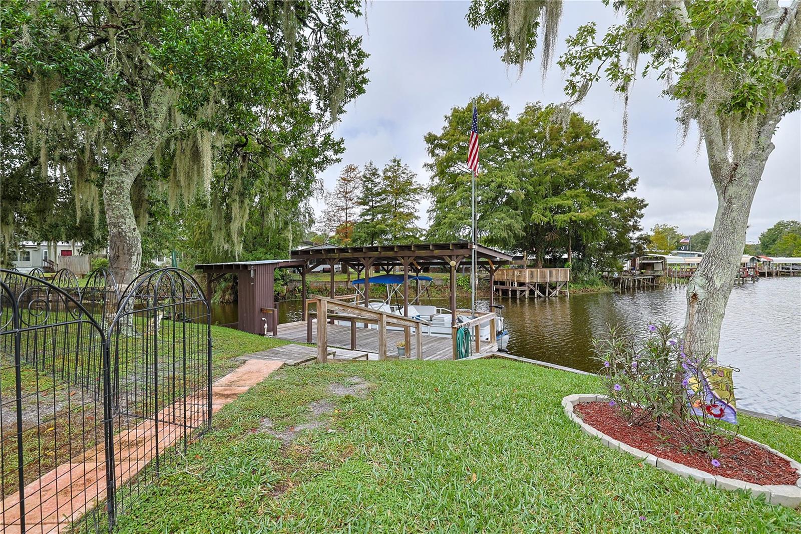 Image 42 of 49 For 10262 Pike Drive