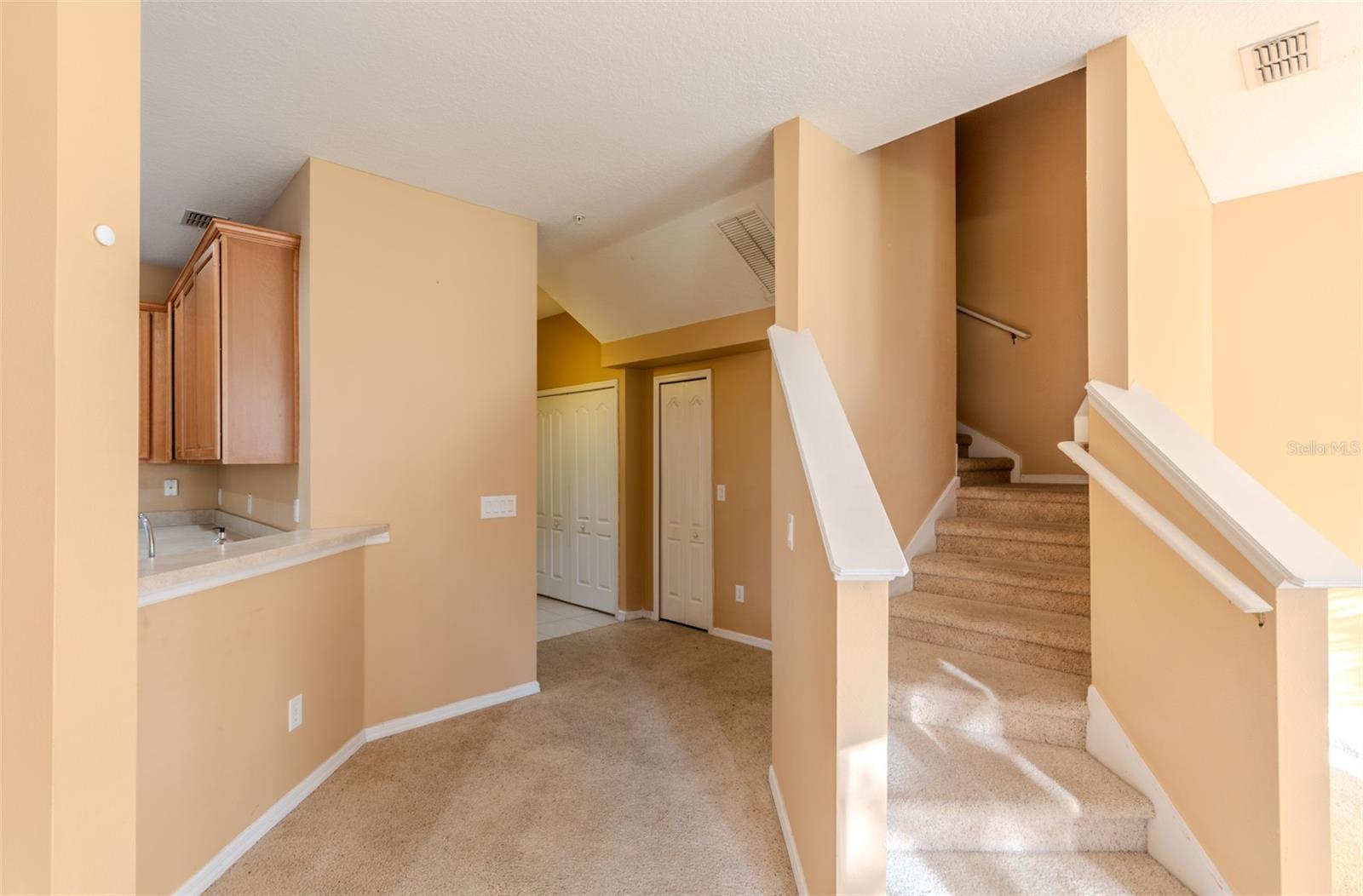 Image 18 of 44 For 430 Ashley Brooke Court B