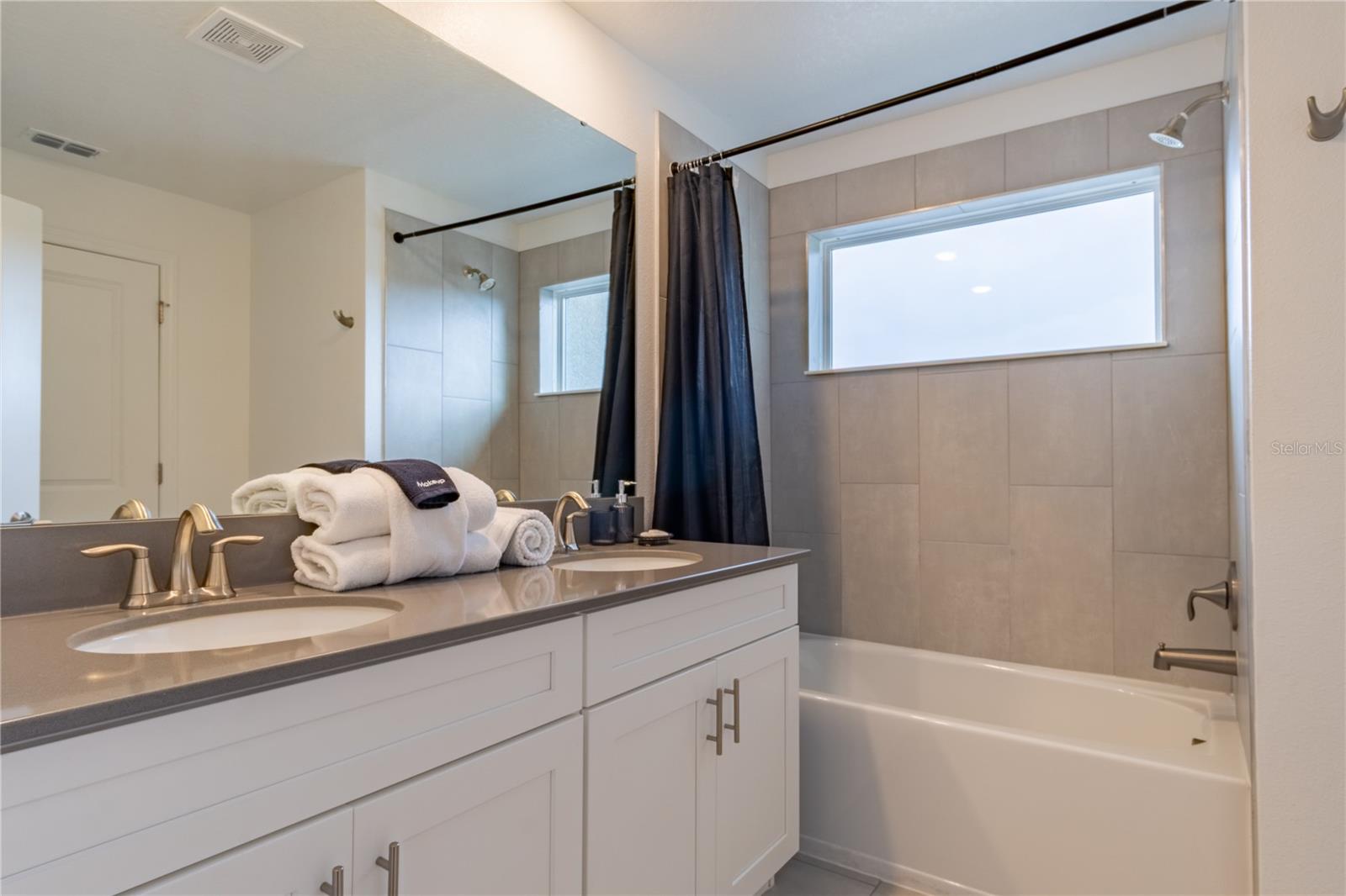 Image 16 of 35 For 2705 Scrapbook Street