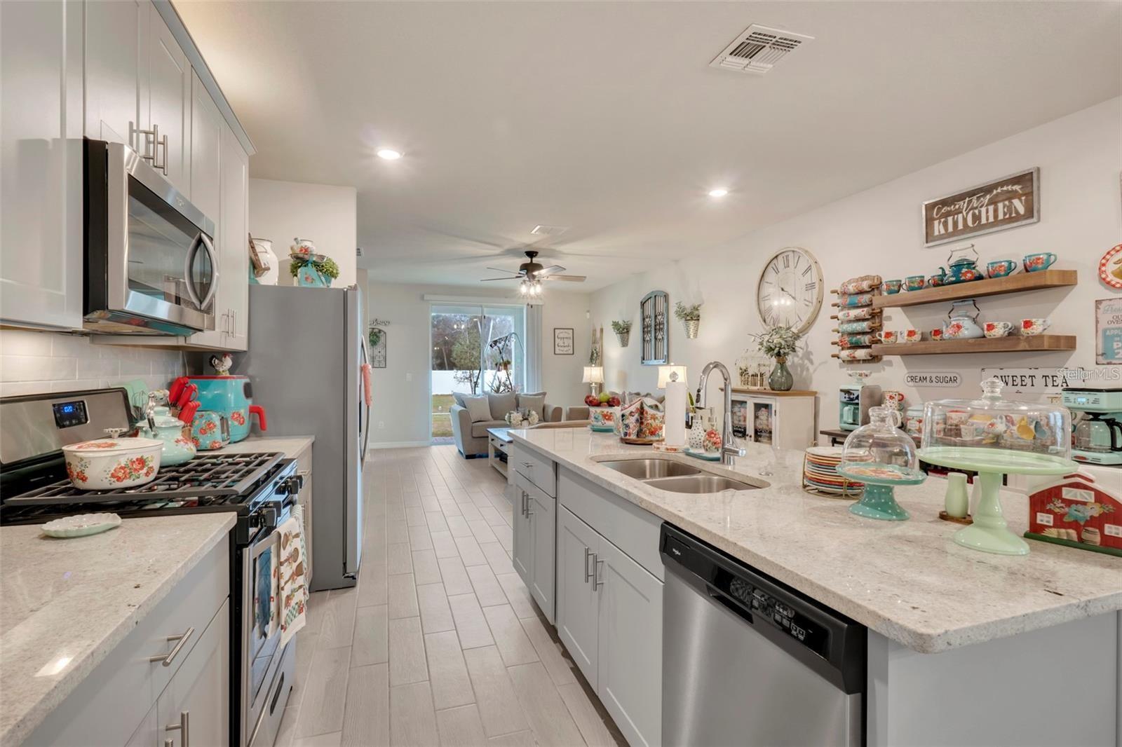 Image 4 of 10 For 3328 Curlew Avenue