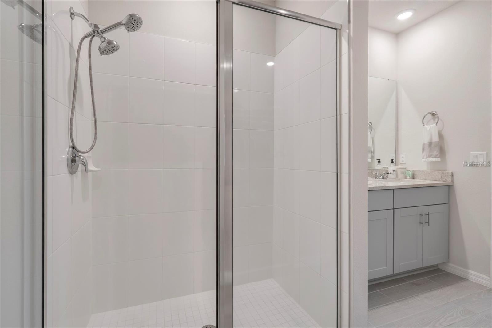 Image 7 of 10 For 3328 Curlew Avenue