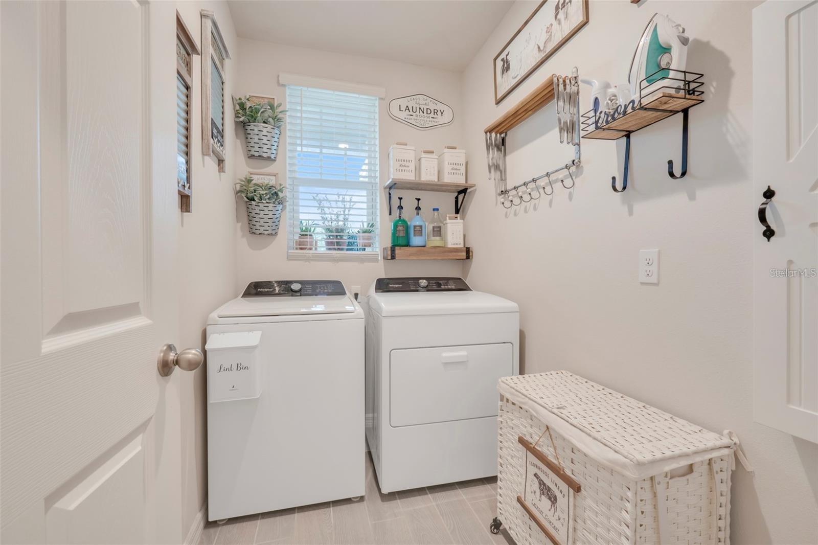 Image 9 of 10 For 3328 Curlew Avenue