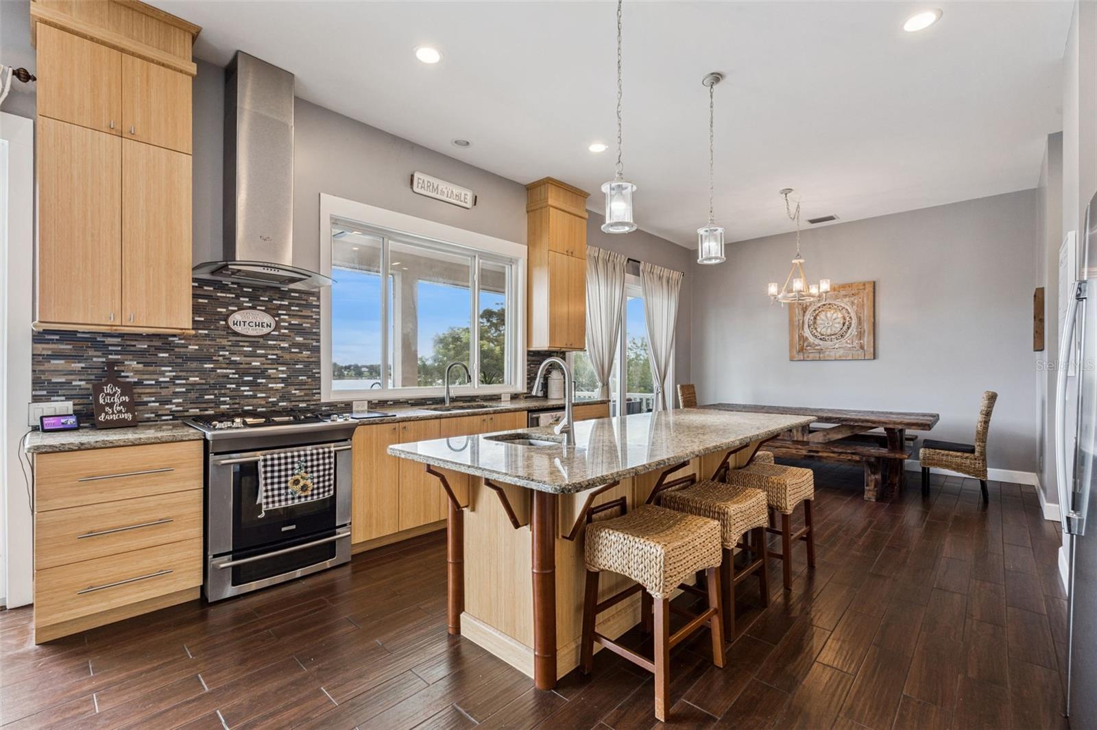 Image 10 of 63 For 16909 Florence View Drive