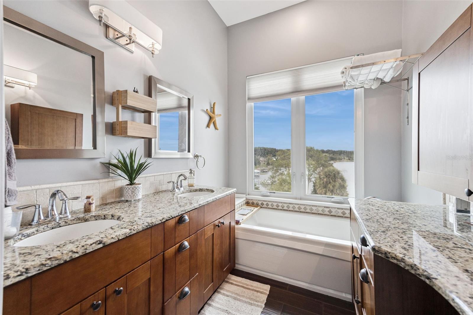 Image 15 of 63 For 16909 Florence View Drive