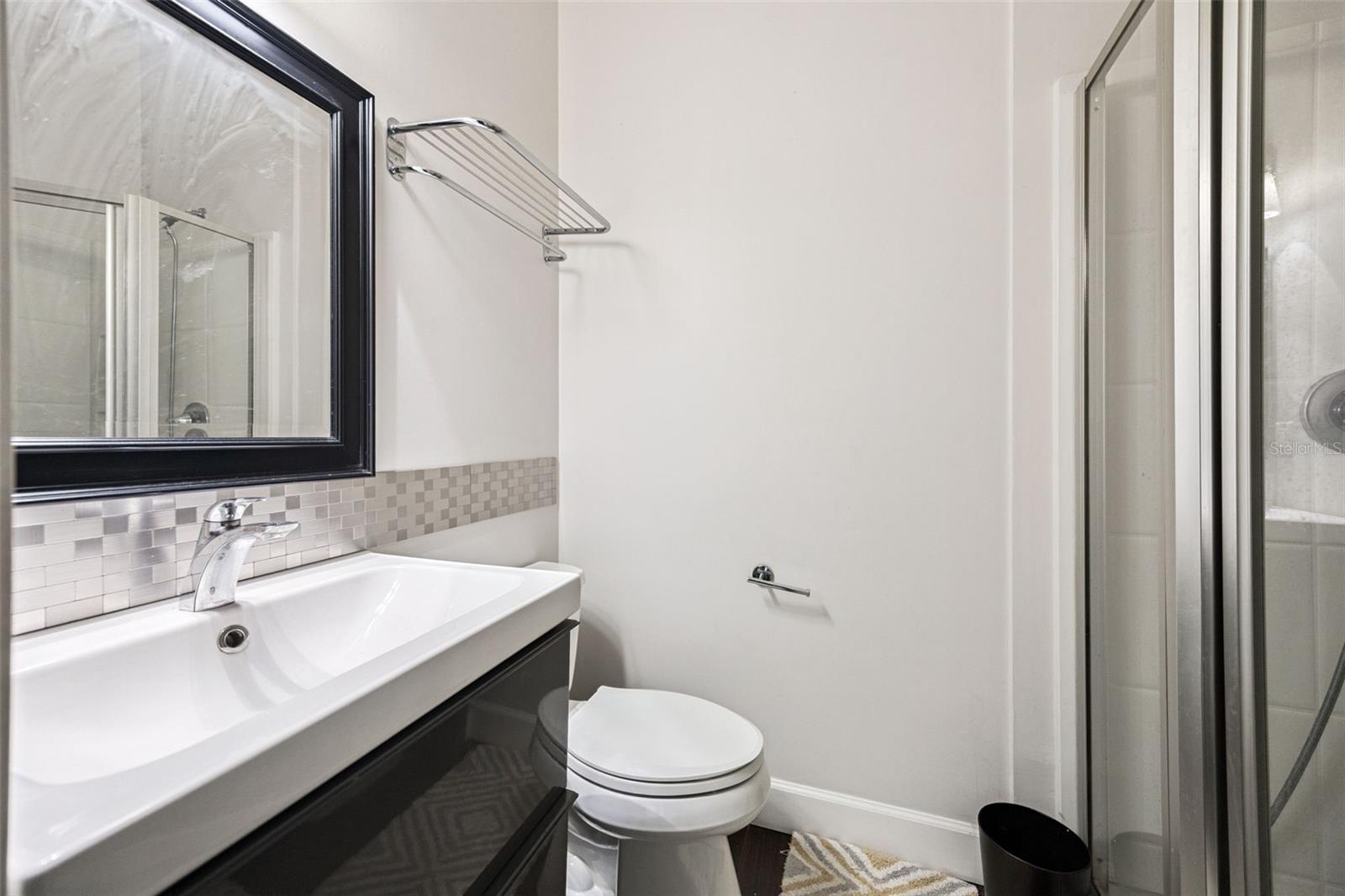 Image 28 of 63 For 16909 Florence View Drive