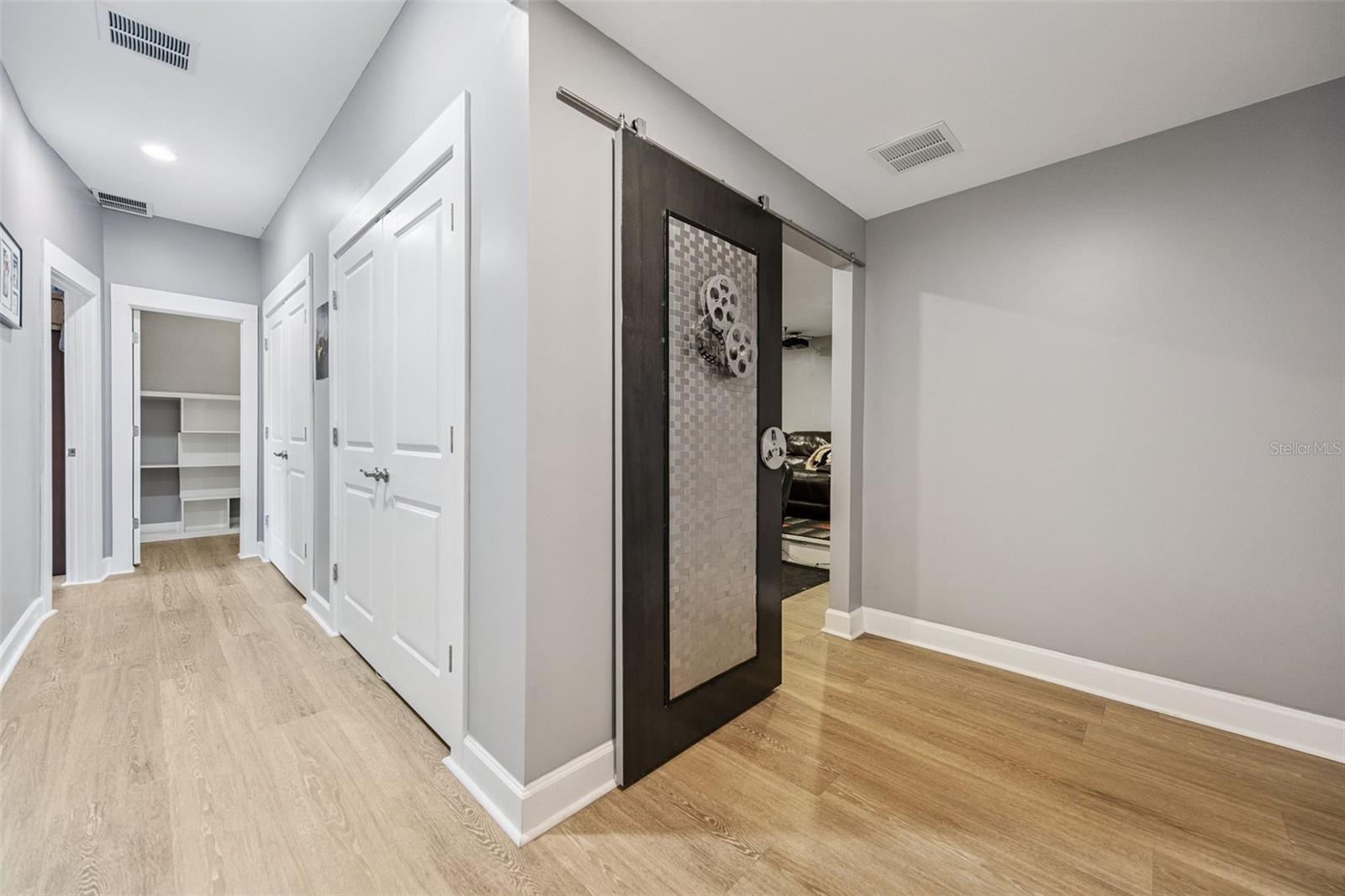 Image 33 of 63 For 16909 Florence View Drive