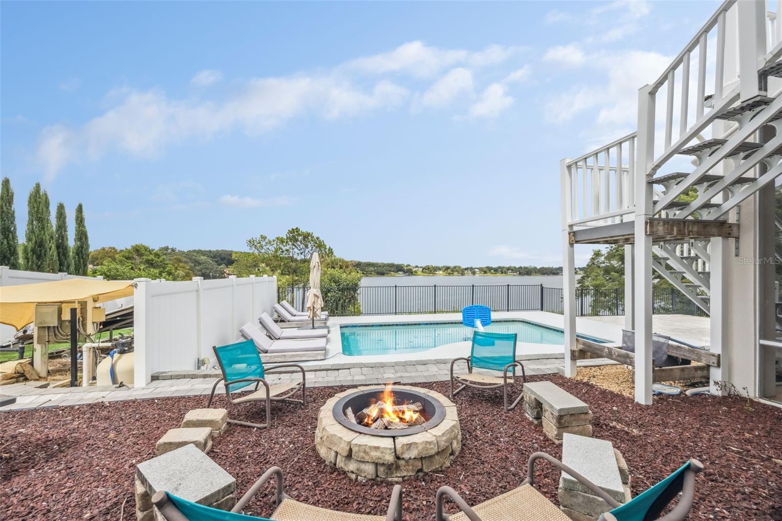 Image 42 of 63 For 16909 Florence View Drive