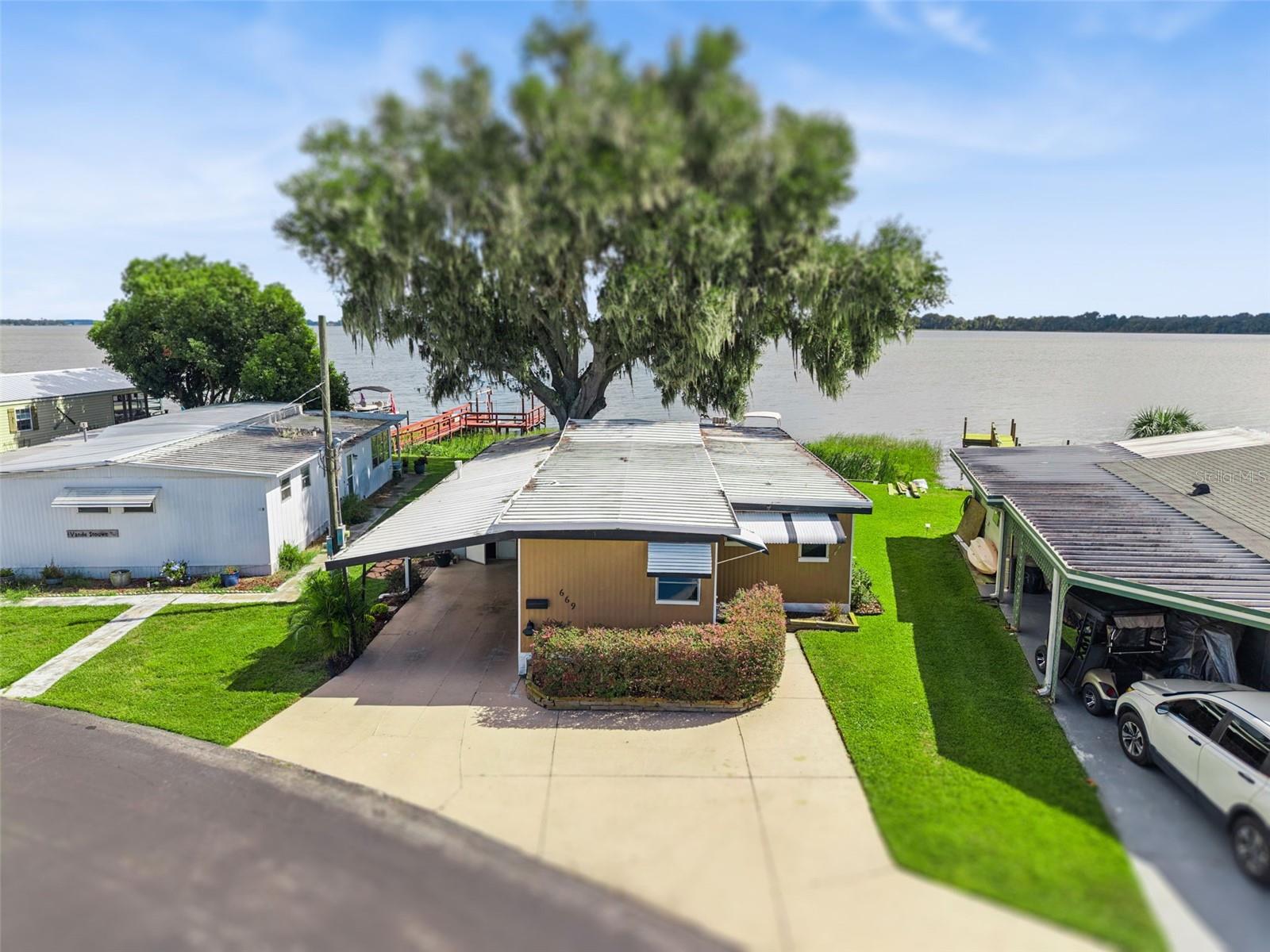 Image 12 of 49 For 669 Sinclair Circle