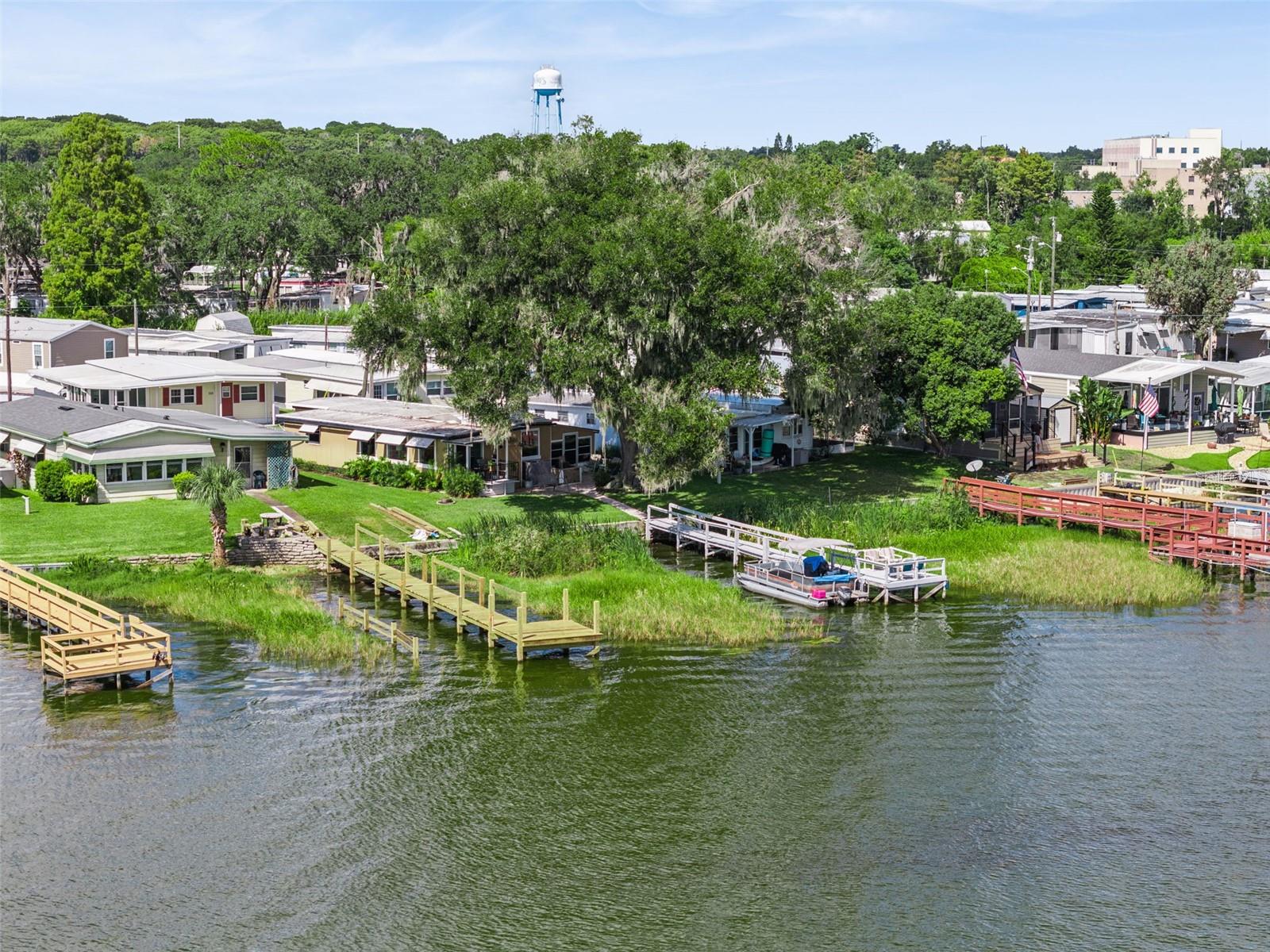 Image 3 of 49 For 669 Sinclair Circle