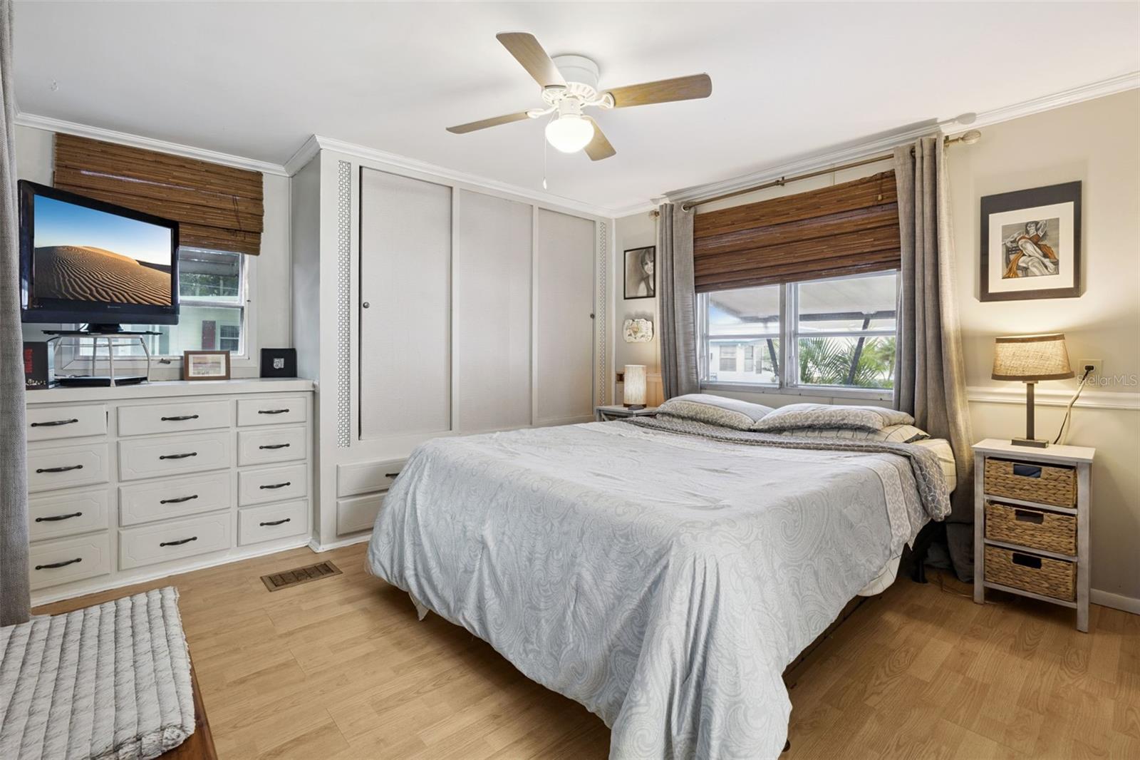 Image 30 of 49 For 669 Sinclair Circle