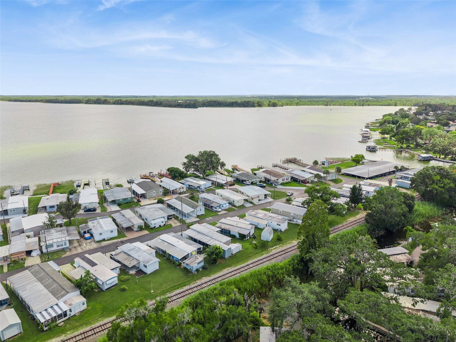 Image 40 of 49 For 669 Sinclair Circle