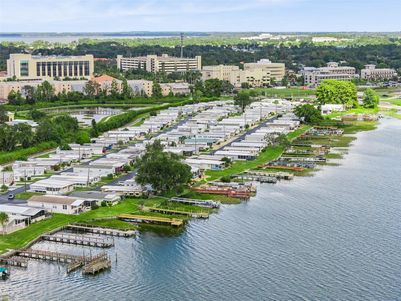 Image 42 of 49 For 669 Sinclair Circle