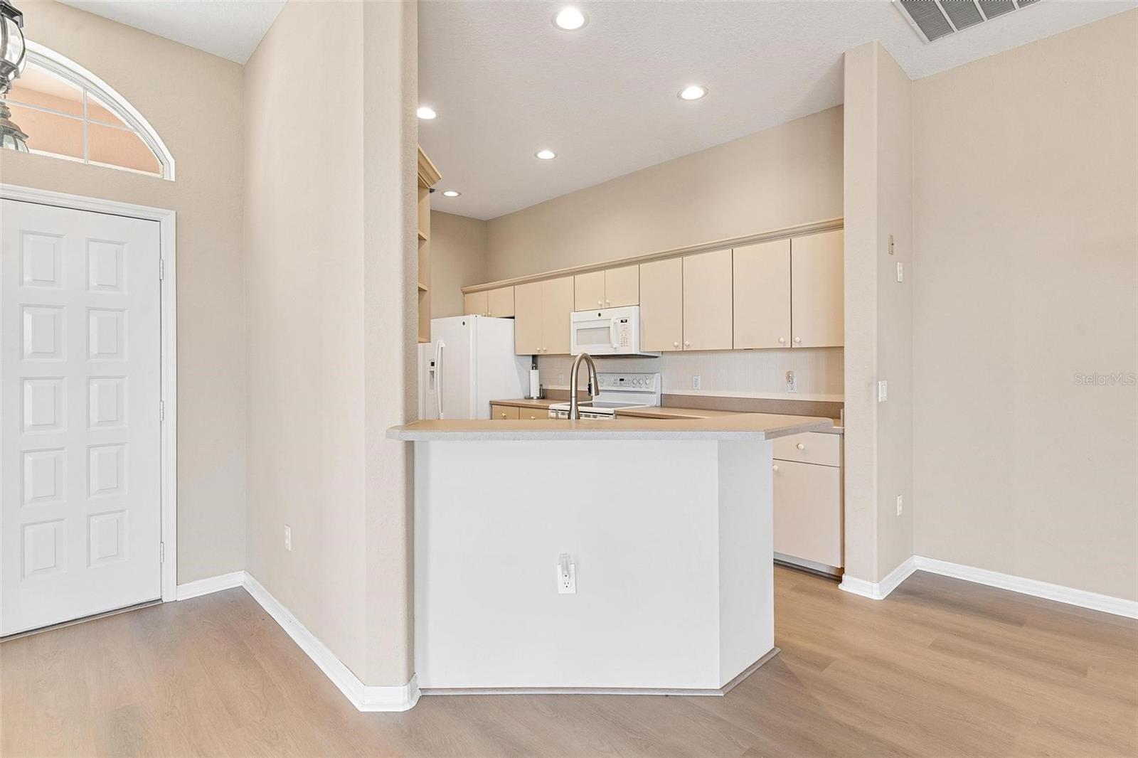 Image 14 of 44 For 6224 Topsail Road