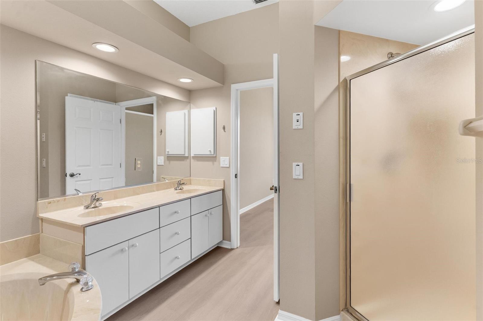 Image 23 of 44 For 6224 Topsail Road