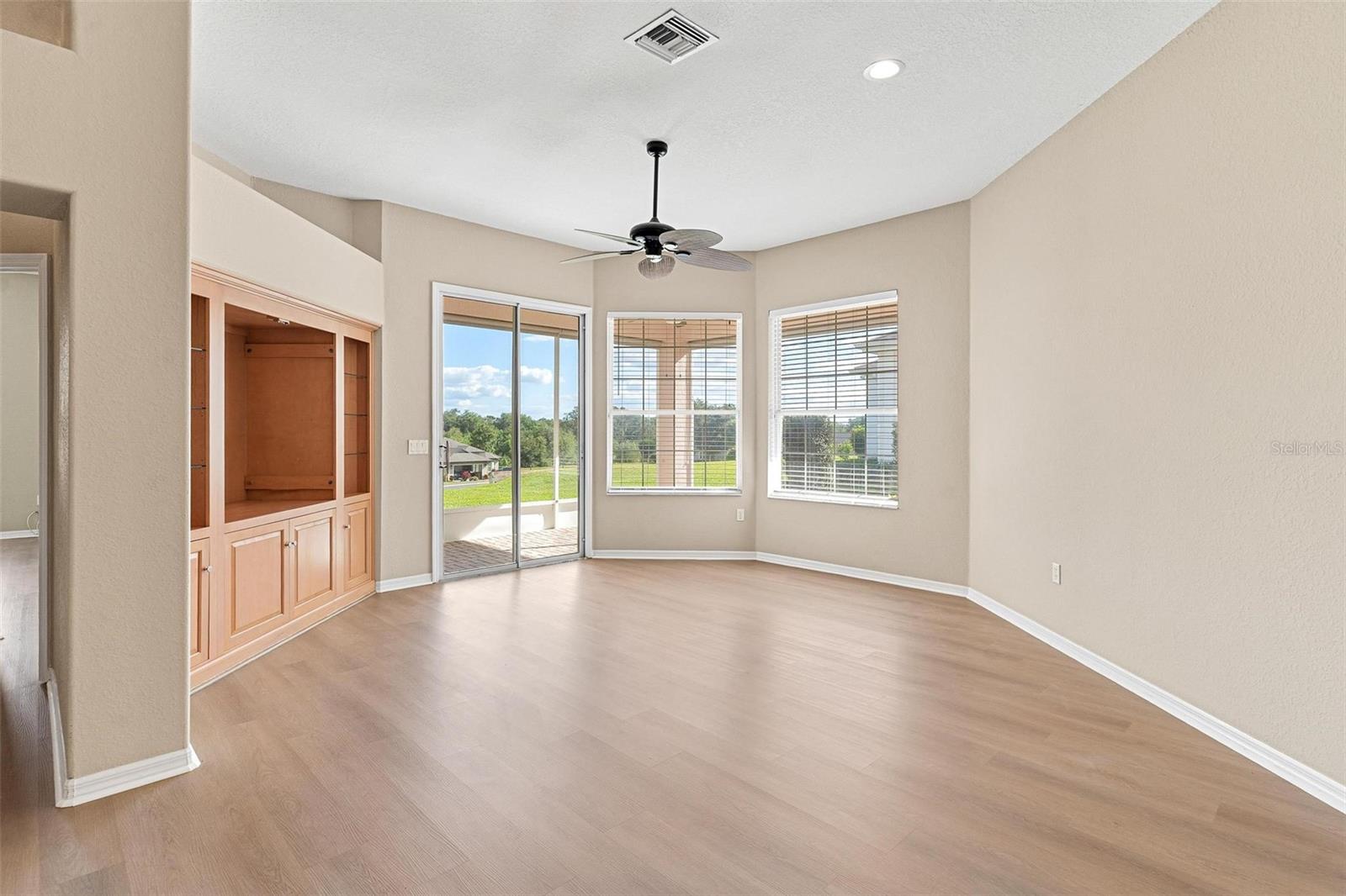 Image 7 of 44 For 6224 Topsail Road