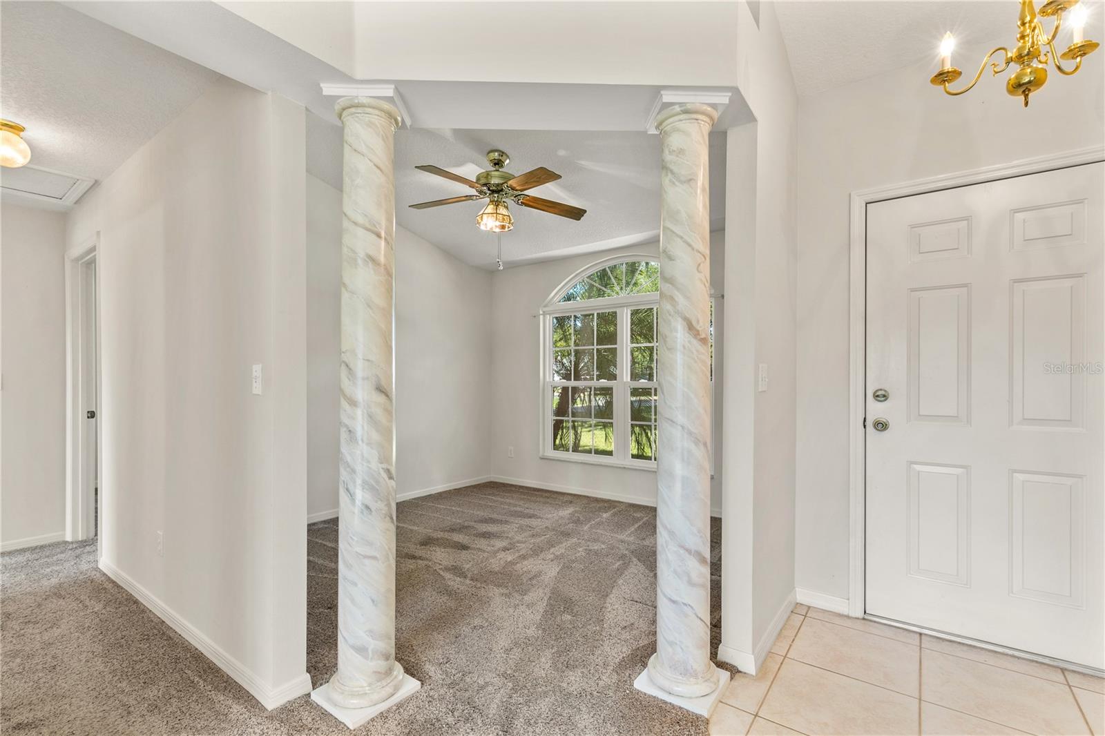 Image 14 of 35 For 2714 Bayview Drive