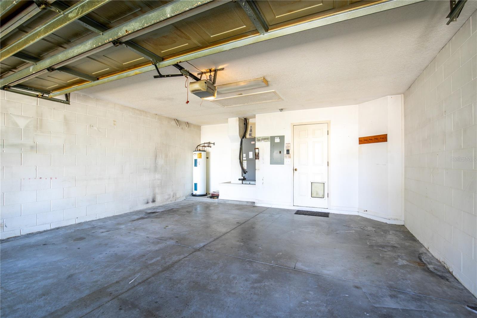 Image 26 of 35 For 2714 Bayview Drive