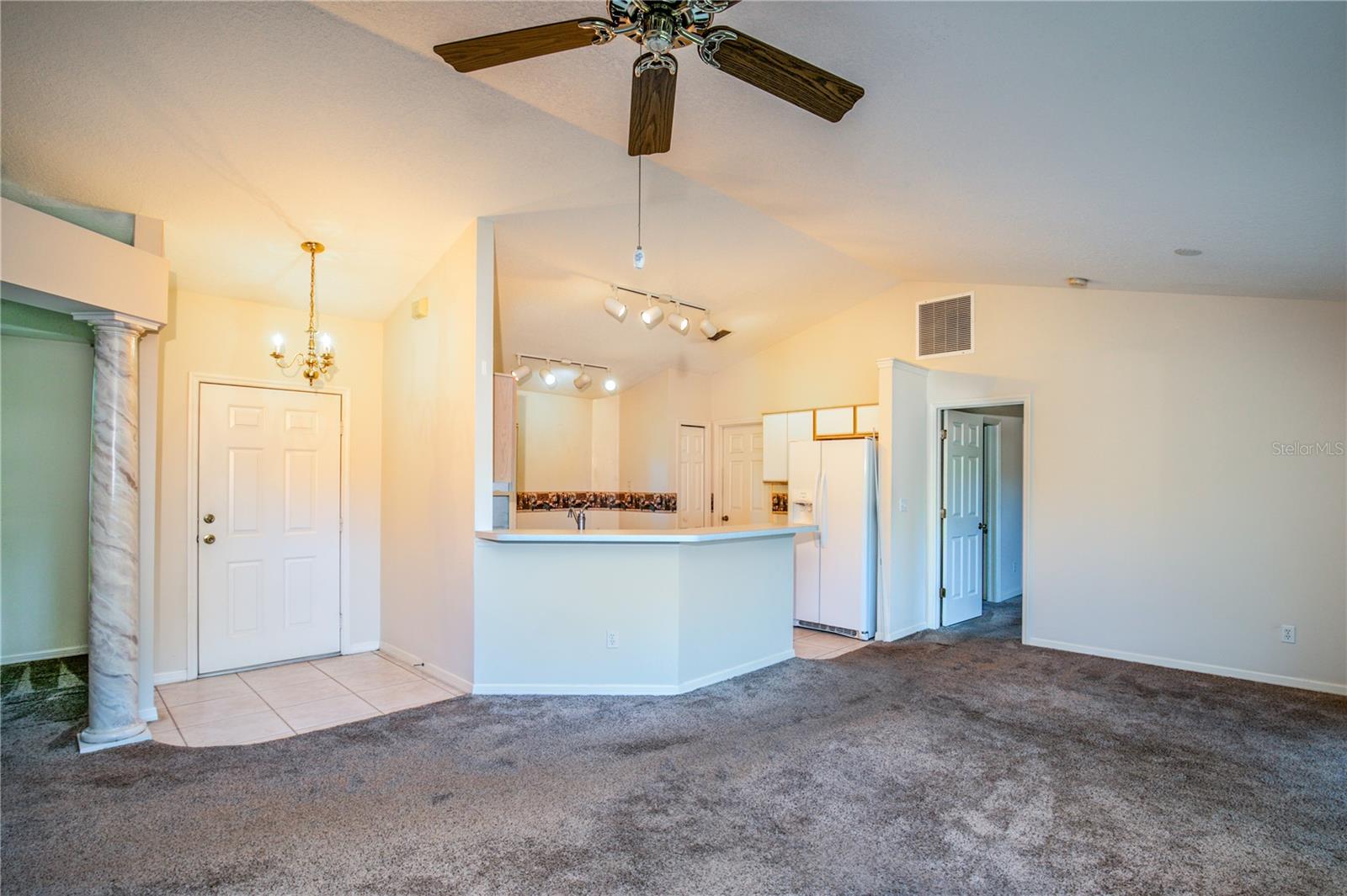 Image 6 of 35 For 2714 Bayview Drive