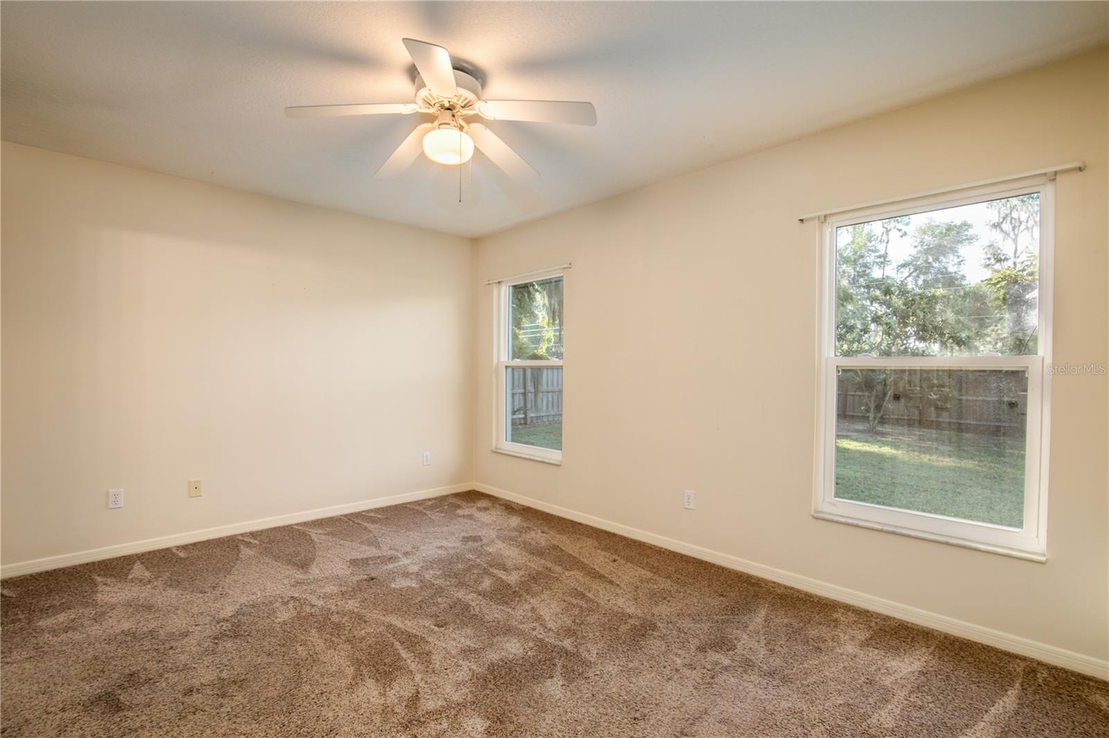 Image 8 of 35 For 2714 Bayview Drive