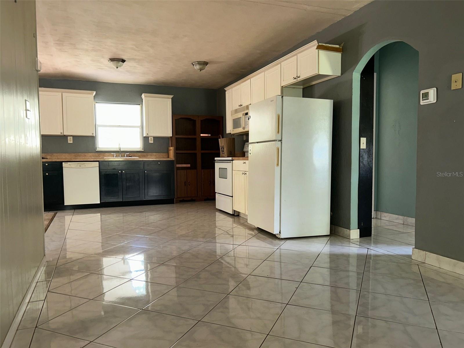 Image 16 of 32 For 2316 Griffin Drive