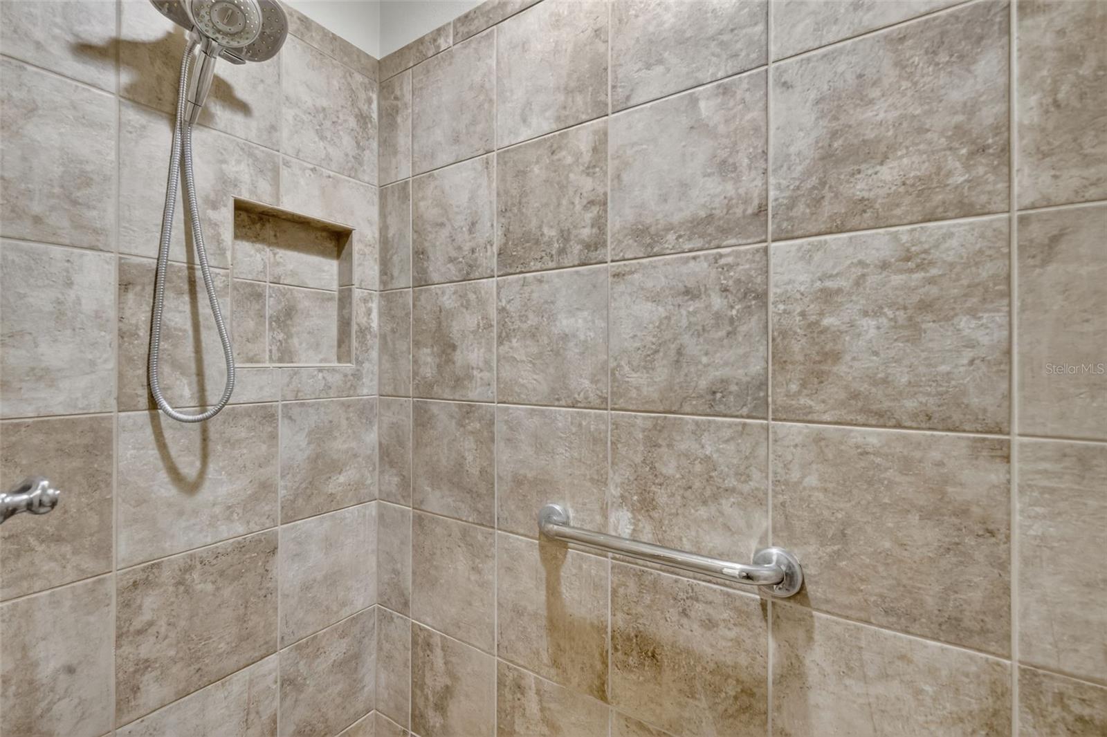 Image 18 of 35 For 5550 Bougainvillea Avenue