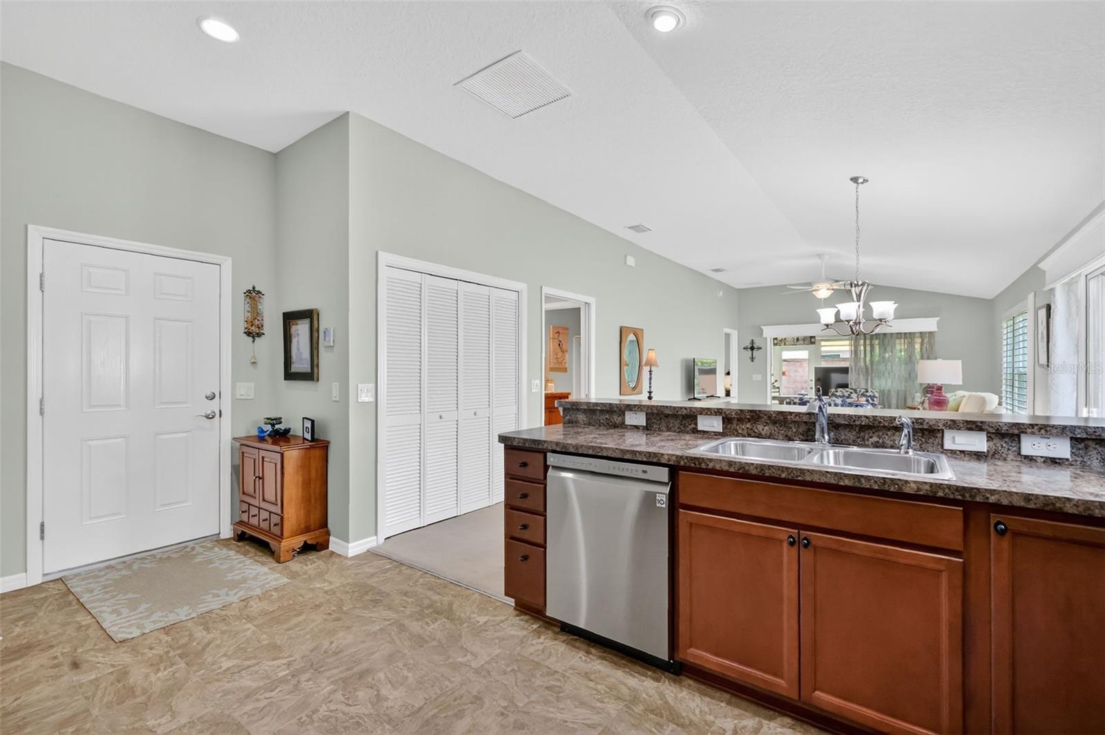 Image 8 of 35 For 5550 Bougainvillea Avenue