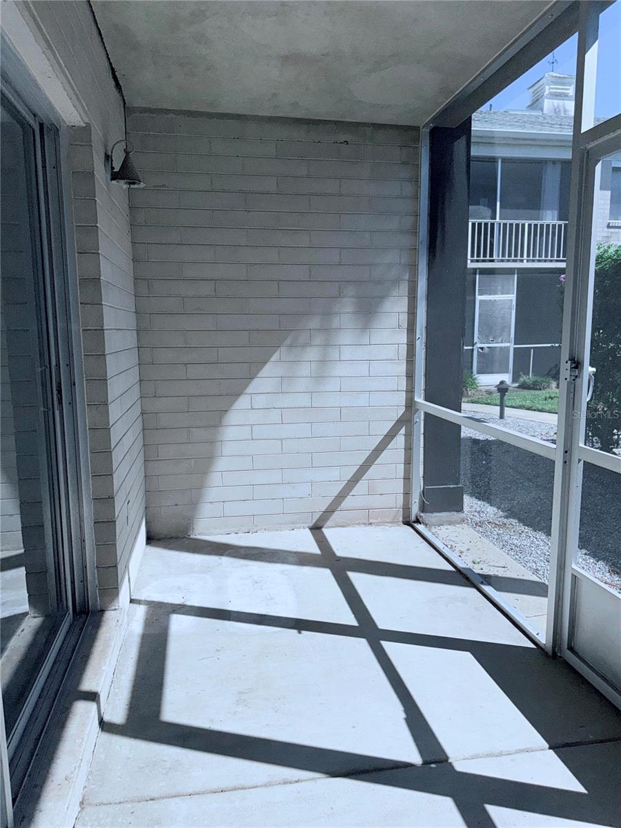 Image 12 of 24 For 1250 Denning #122 Street 00122