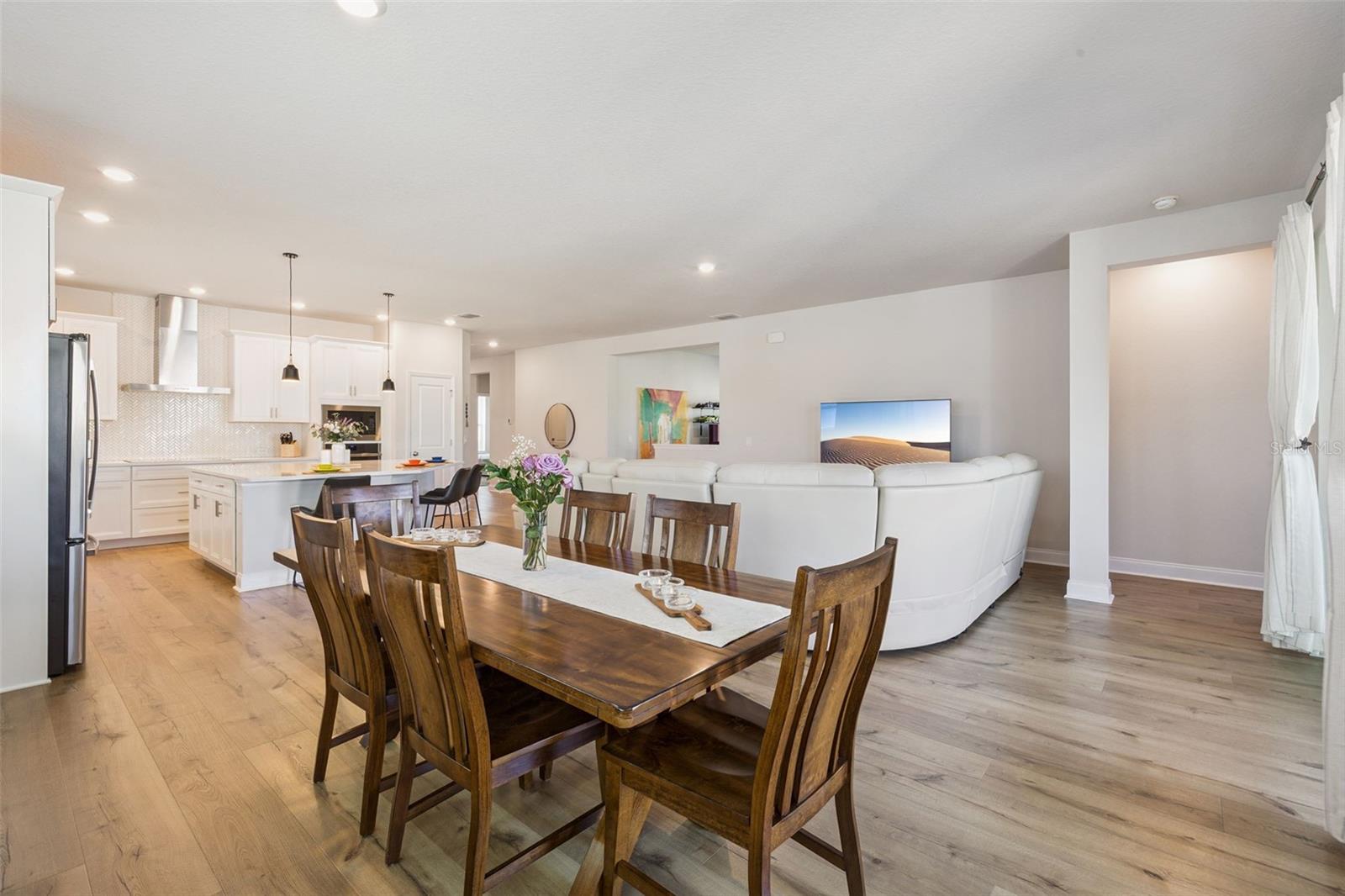 Image 11 of 54 For 17096 Cercis Loop