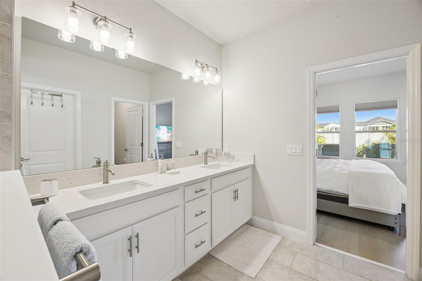 Image 16 of 54 For 17096 Cercis Loop