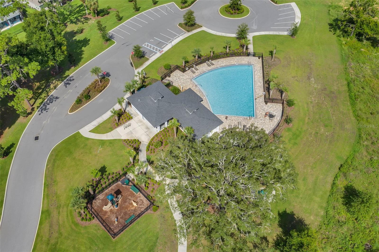 Image 50 of 54 For 17096 Cercis Loop