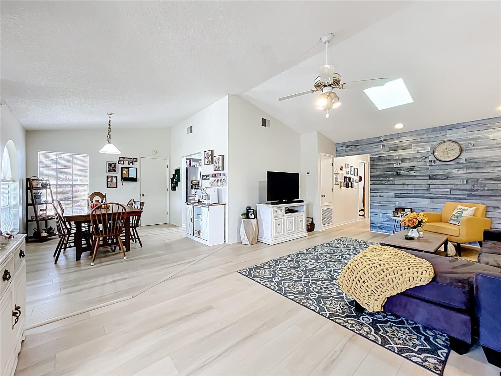 Image 14 of 39 For 115 Division Street