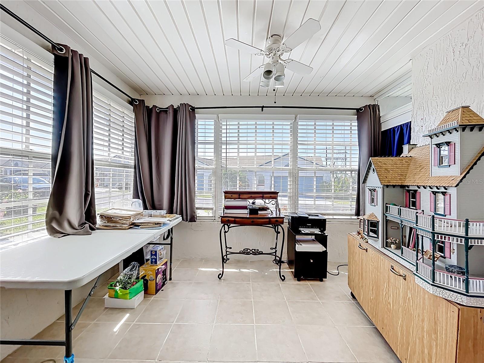 Image 19 of 39 For 115 Division Street