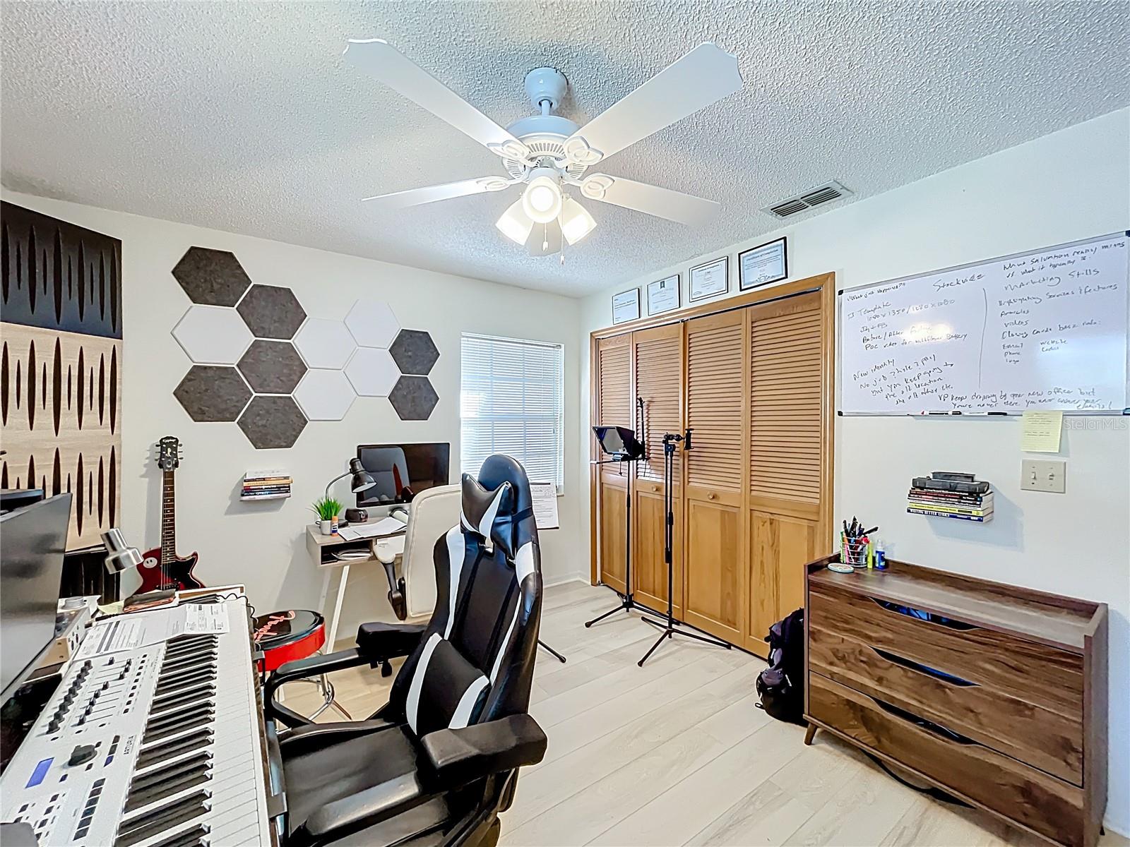 Image 29 of 39 For 115 Division Street