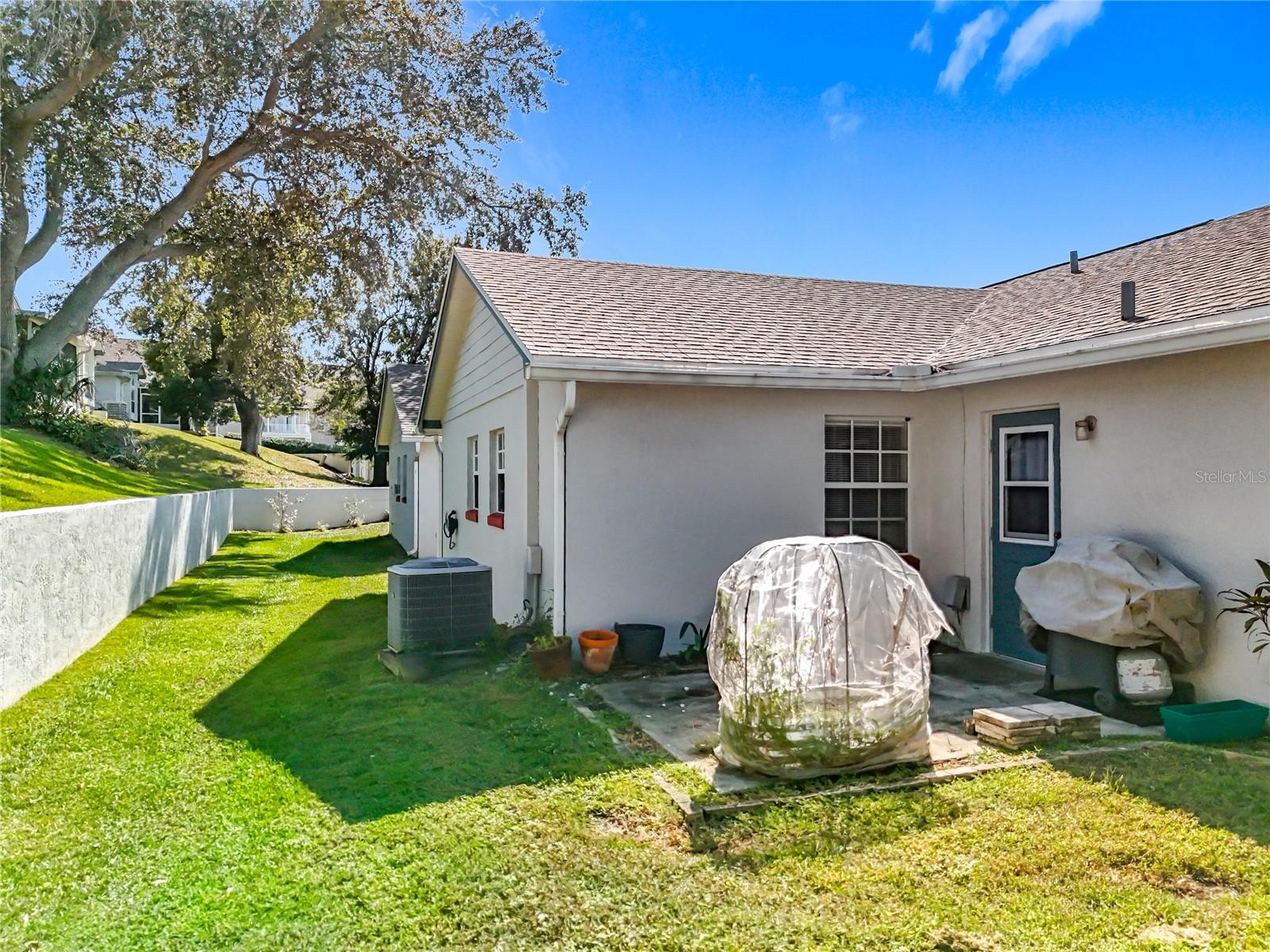 Image 33 of 39 For 115 Division Street