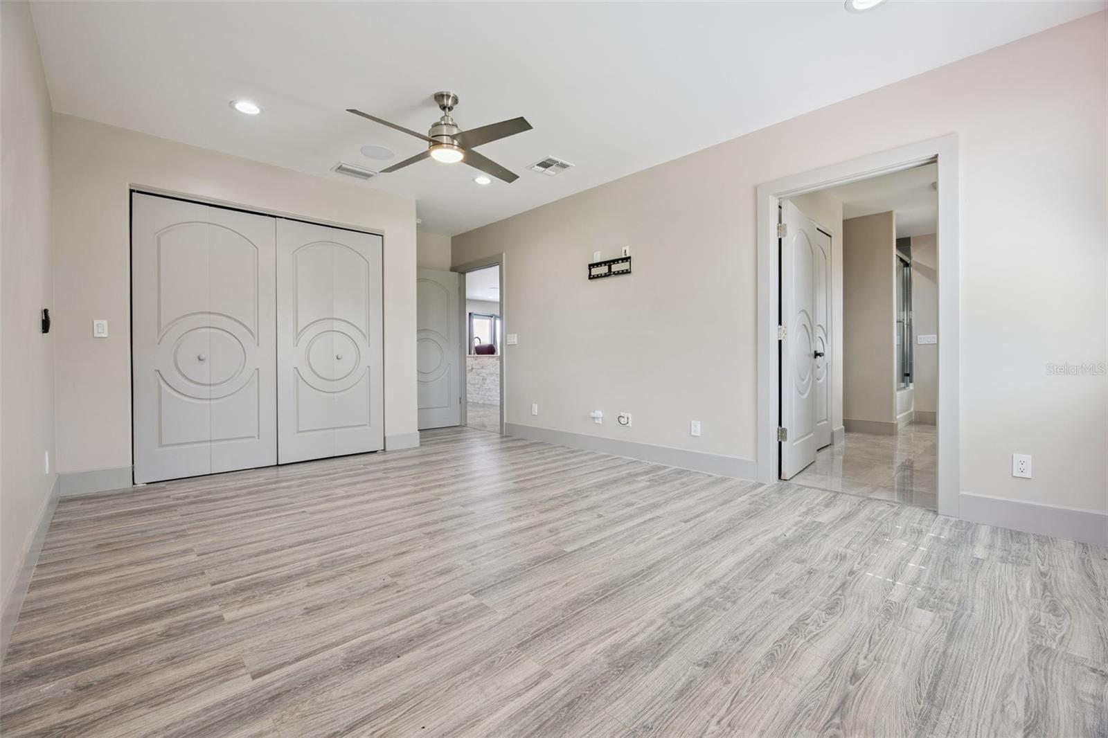 Image 34 of 46 For 8515 Bay Lake Road