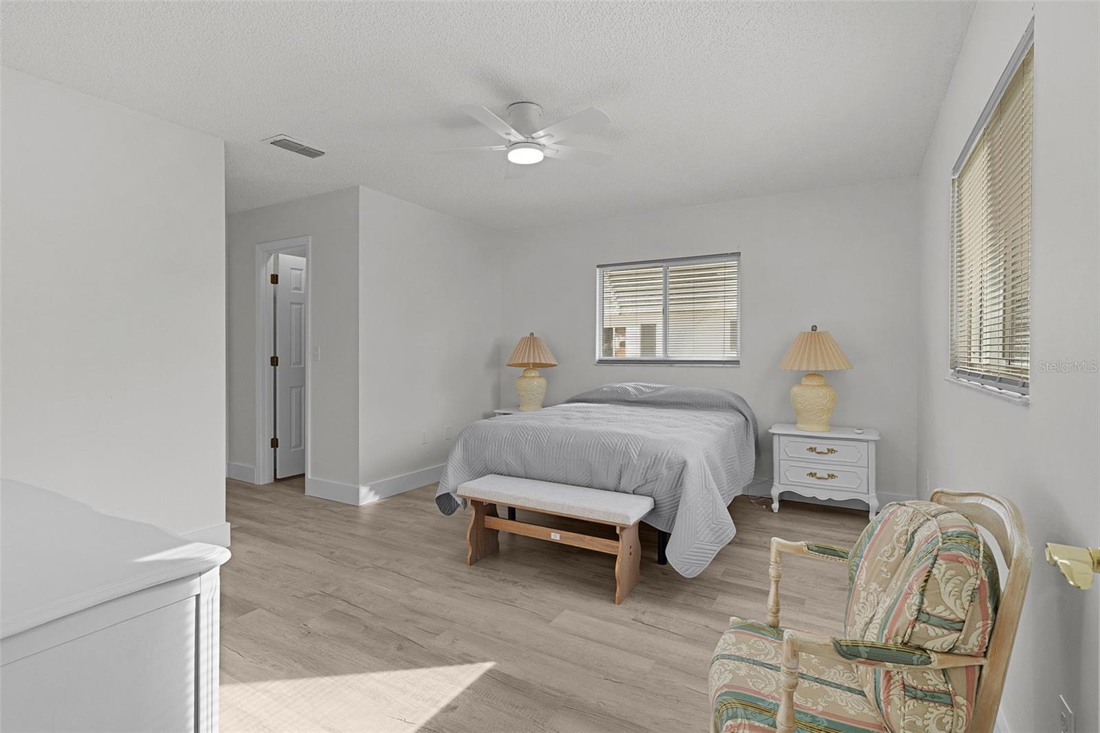 Image 24 of 47 For 9389 174th Loop