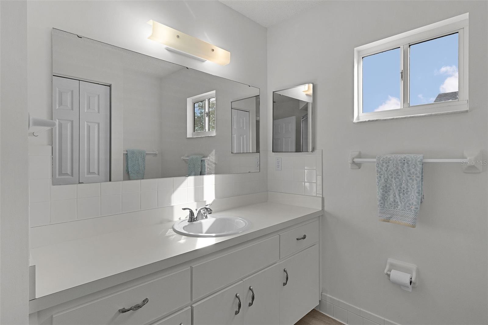 Image 28 of 47 For 9389 174th Loop