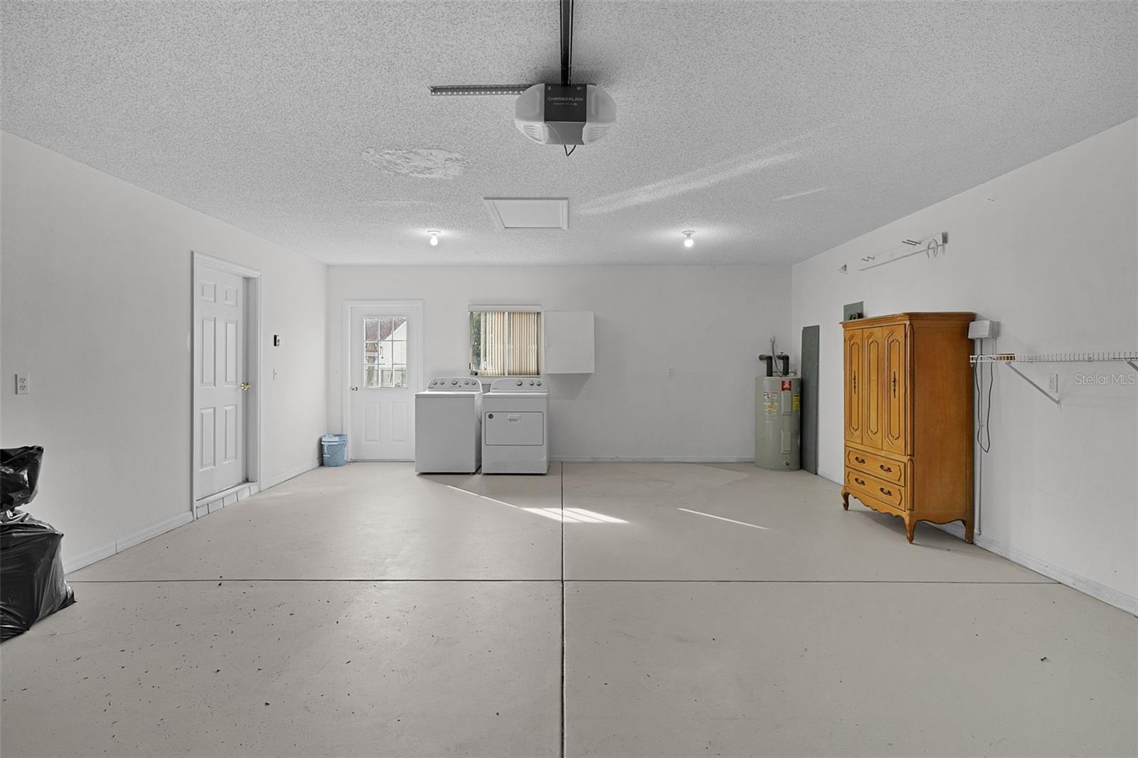 Image 33 of 47 For 9389 174th Loop