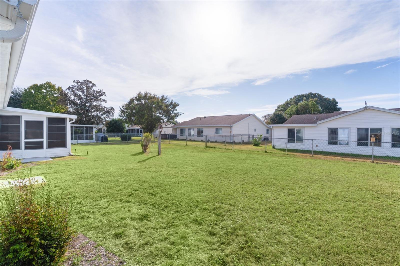 Image 34 of 47 For 9389 174th Loop