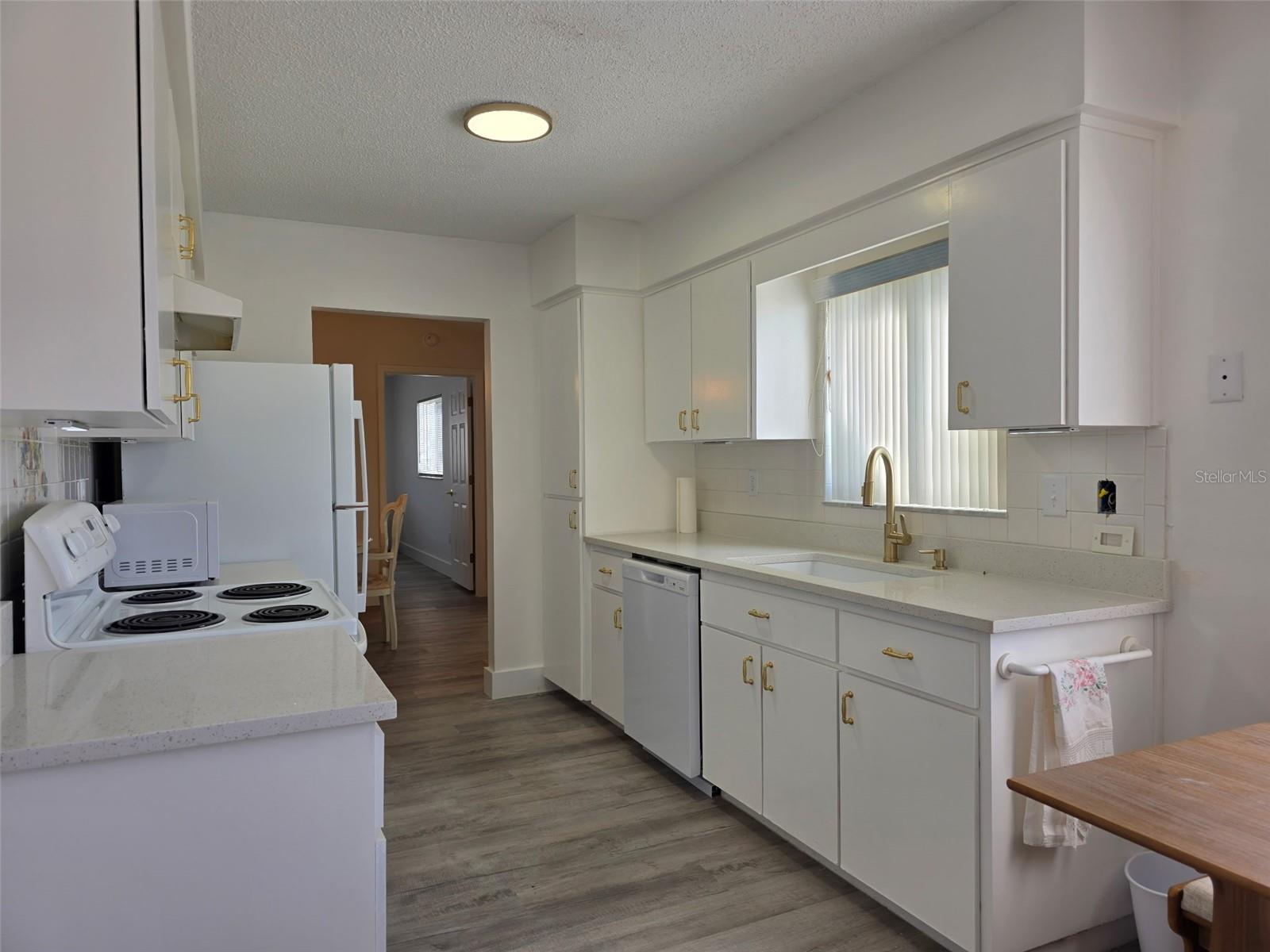 Image 6 of 47 For 9389 174th Loop